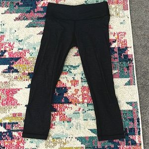 Size 0 black Lululemon align low rise cropped 23”